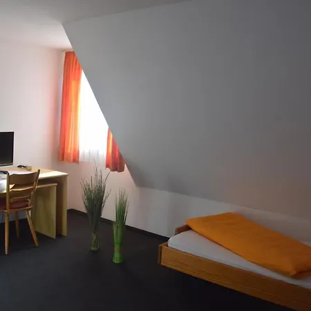 Hotel Hotel-gasthof Roessle 2*